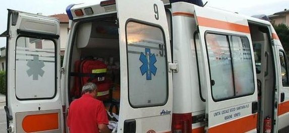 Precipita dal cassero: muore a 55 anni