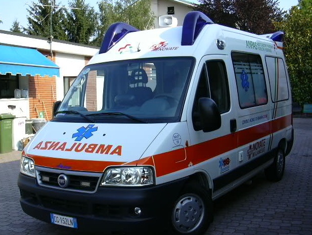 Terribile incidente: muore motociclista novarese