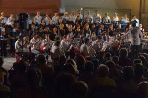 A Gattico l’opera in piazza tra la gente
