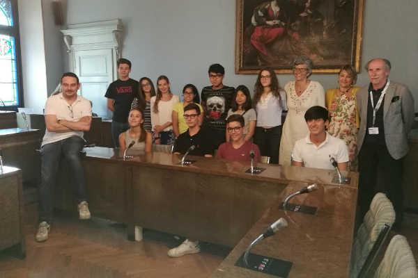 Giovani in partenza con “Intercultura” ricevuti in Municipio