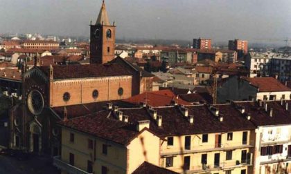 Momenti di tensione nel parcheggio delle poste di S. Agabio: sul posto Polizia e Carabinieri