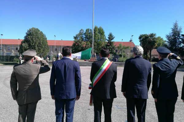 “Nelle caserme uffici comunali, spazi per gli studenti e housing sociale”