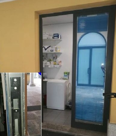 Borgomanero: con un sacchetto in testa tenta di rubare in farmacia