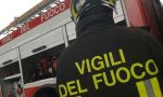 Cadono nel burrone con l'auto: due morti