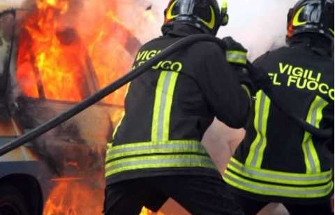 Dà fuoco apposta: uno è novarese