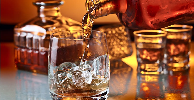 Ecco l’auto che va.. a whisky