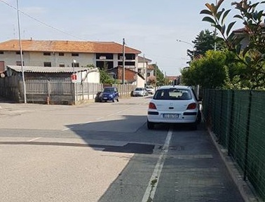 “Furbetti” non rispettano il divieto di sosta
