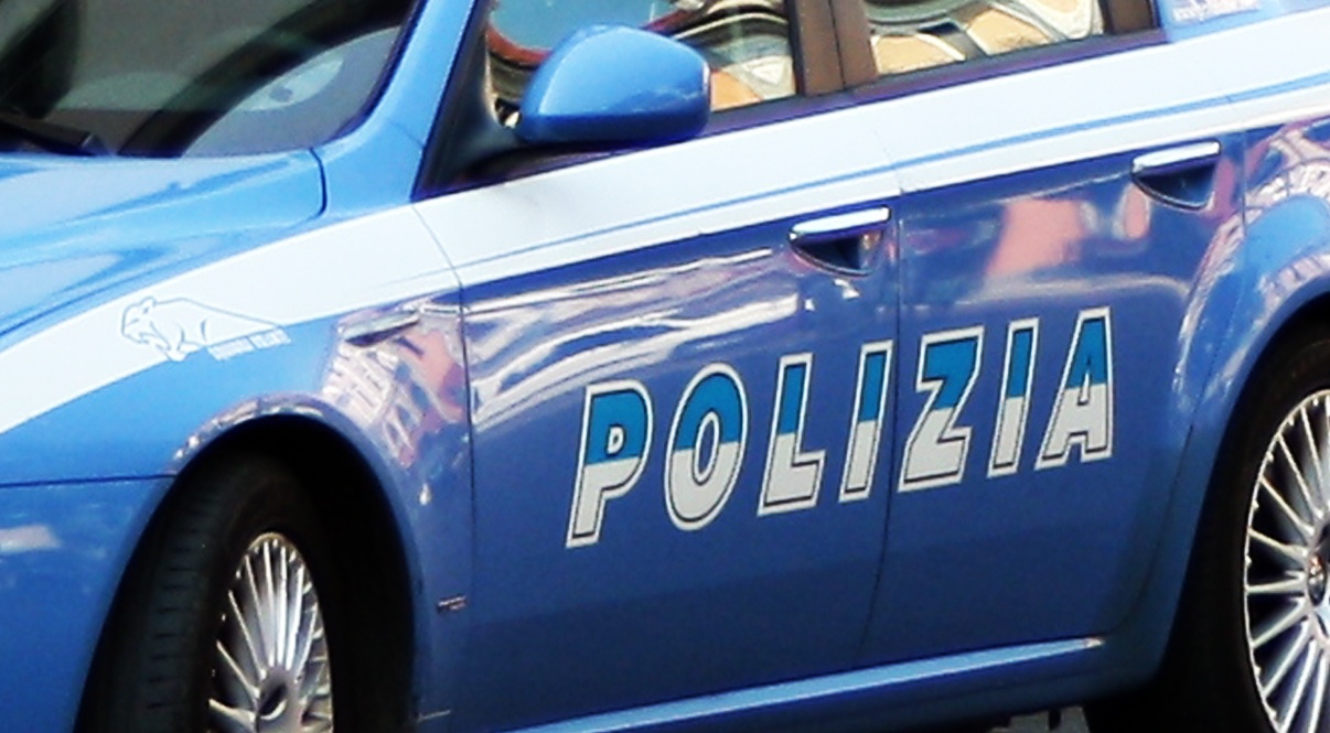 Lo picchiava per avere soldi: vittima un sordomuto