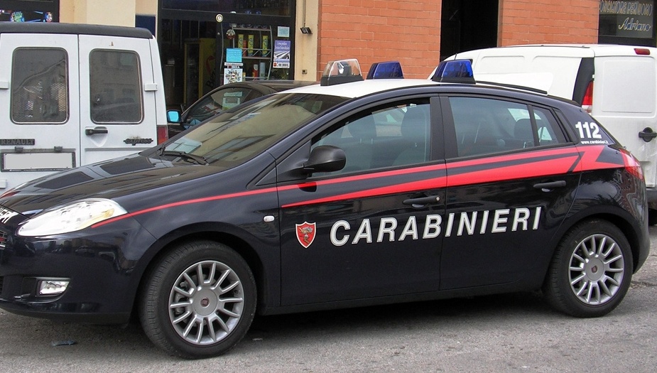 Scoperti a violare il domicilio: in carcere