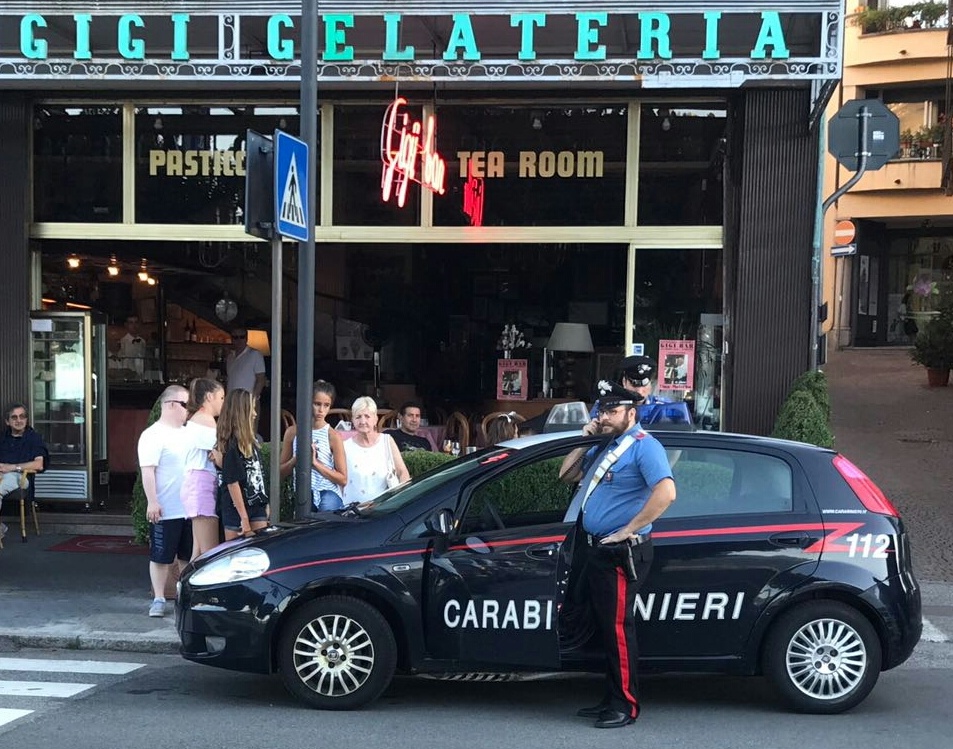 Ubriaco e armato: denunciato dai carabinieri a Stresa