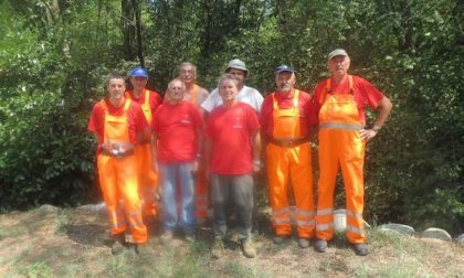 Gli alpini borgomaneresi puliscono il rio Geola