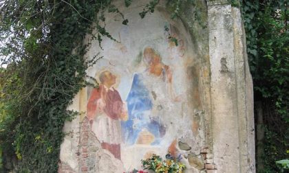 In Collegiata mostra fotografica degli affreschi votivi del centro storico