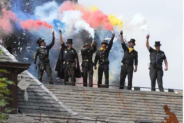 La Valle Vigezzo si colora di nero