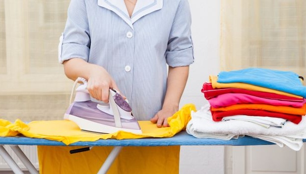 Arriva l’armadio che stira per te