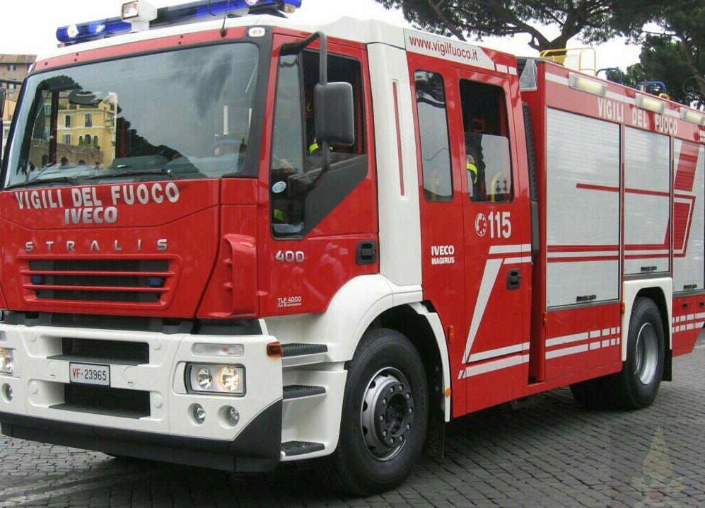 Brucia Bosco Marino a Trecate