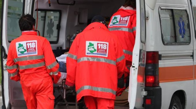 Ragazzo investito a Lesa: il 30enne è morto