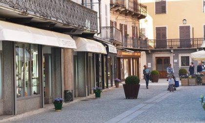 Fa il furbo fingendosi organizzatore di eventi: commercianti attenzione