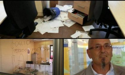 Incursione notturna nella redazione. Devastazione, minacce e scritte ingiuriose