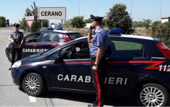 “Mi hai rotto lo specchietto”: via 200 euro