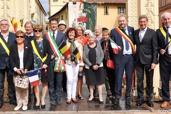 Arona e le “gemelle”: «Uniti per un’Europa dei popoli»