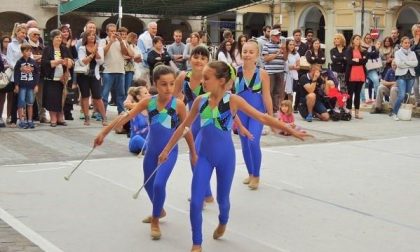 Dalla danza al baskin: oltre 100 atleti in piazza a Borgomanero