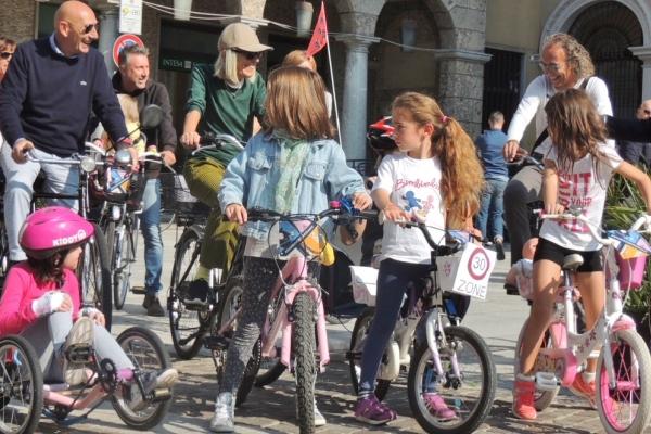 Ecco la Borgomanero che pedala (fotogallery)