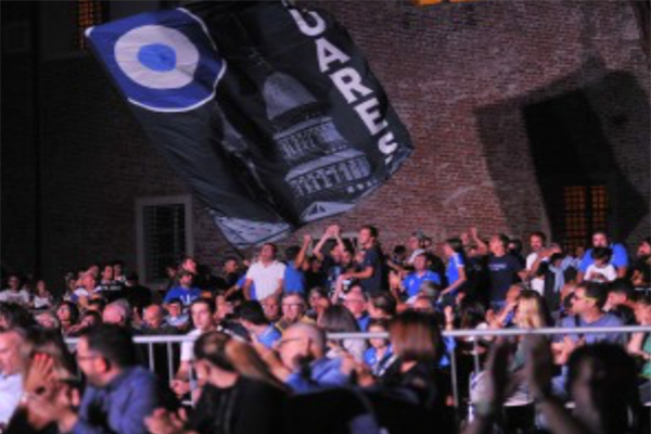 Il Castello si colora d’azzurro: in 500 per il Novara Calcio