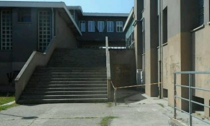Scuola già nei guai: mancano i prof e bus strapieni