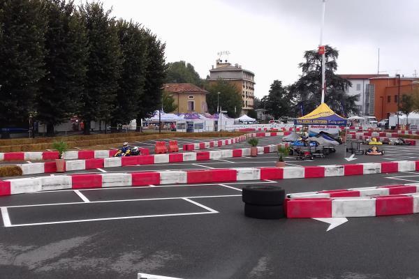 Trofeo go kart sotto la pioggia