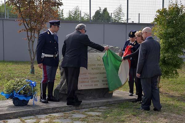 Una targa, una via e un’aula didattica intitolate all’agente Nicola Scafidi