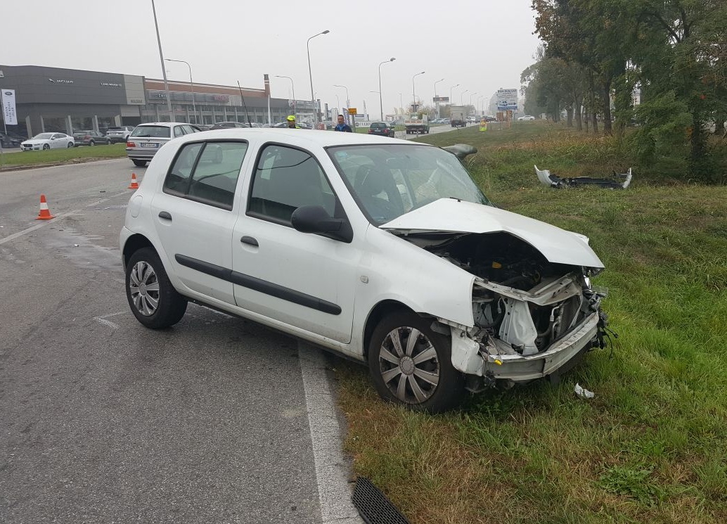 Incidente all’incrocio della provinciale Biandrate-Novara