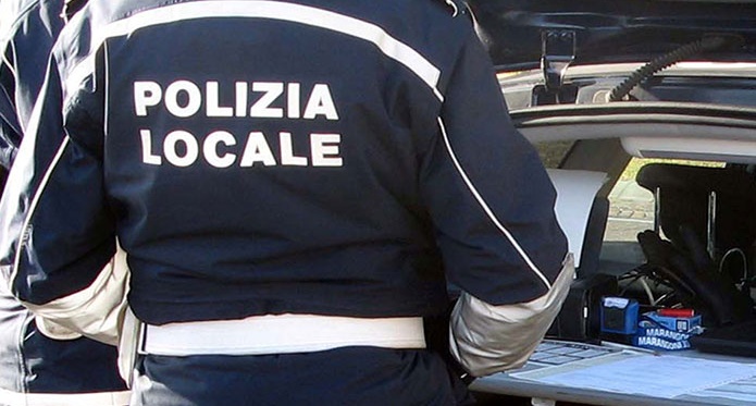 Non si ferma all’alt: multa da 7.000 euro