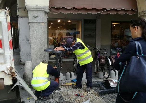 Nuovi cestini: ora gettare i rifiuti è più facile