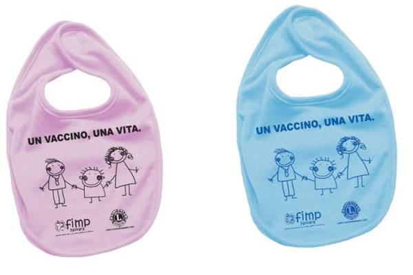 Bavaglino in regalo alle neo mamme per sensibilizzare sulle vaccinazioni