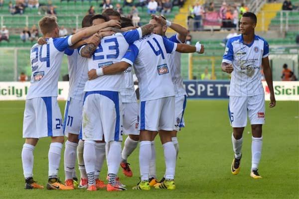 Calcio, è riesplosa la “Novara mania”