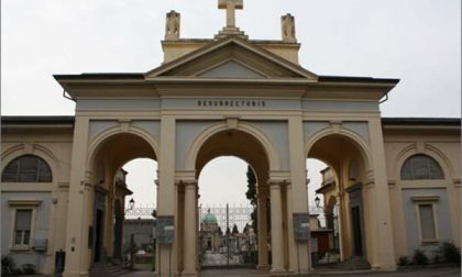 Riapre il cimitero di Trecate chiuso a causa del maltempo