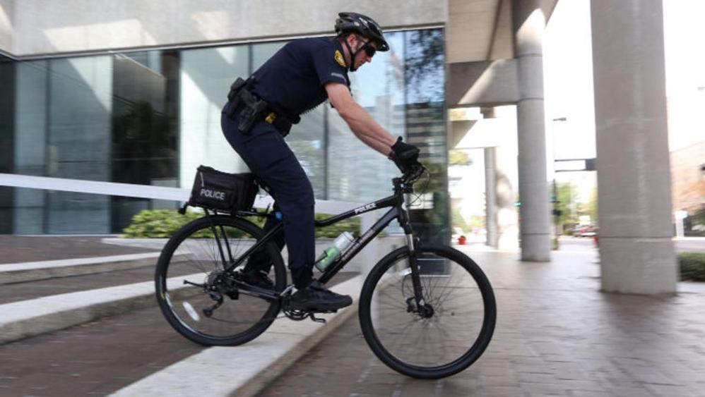 Vigili Arona: arrivano le pattuglie in bicicletta