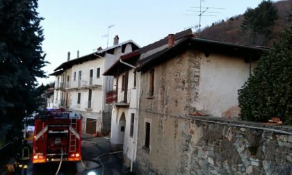 Incendio tetto a Comnago