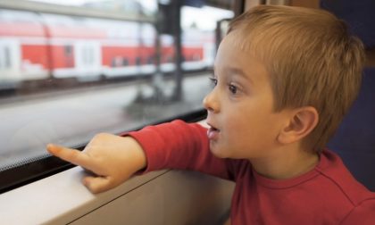 Treno parte: genitori a terra, bimbo da solo a bordo