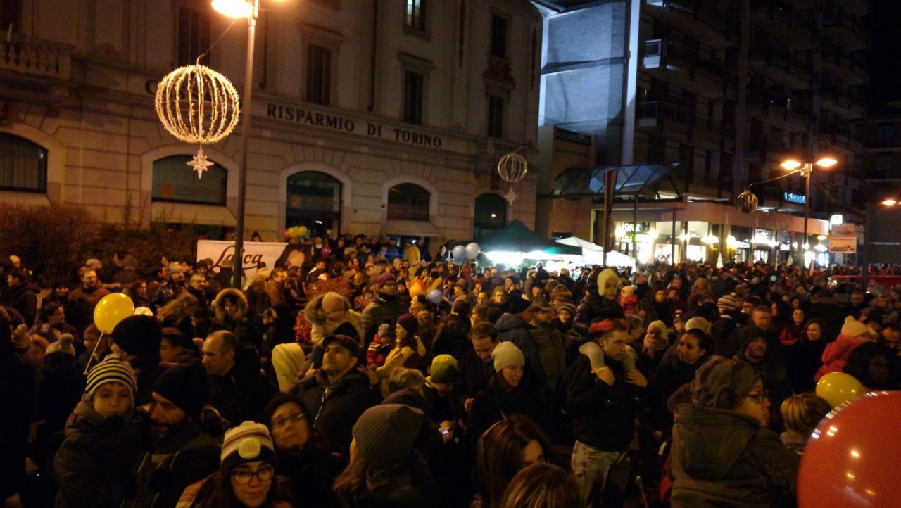 Natale aronese: l’accensione VIDEO