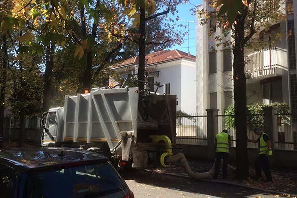 Autunno, cadono le foglie… e Assa le raccoglie