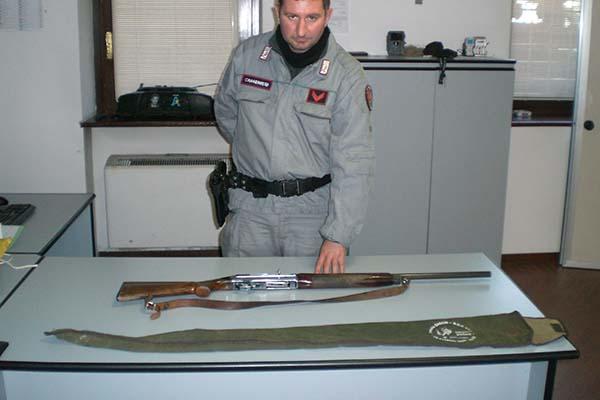 Controlli di caccia: sequestrato fucile ‘irregolare’