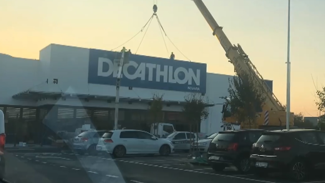 Decathlon apertura parte conto alla rovescia