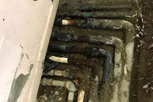 Danno grave al riscaldamento della scuola Buscaglia