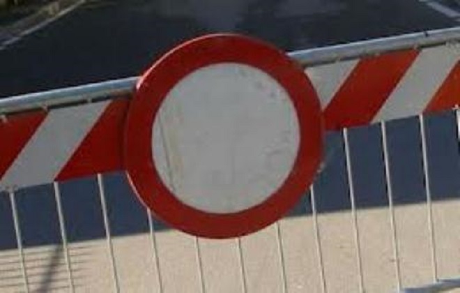 Divieto di transito per lavori stamattina in via Gramsci a Castelletto