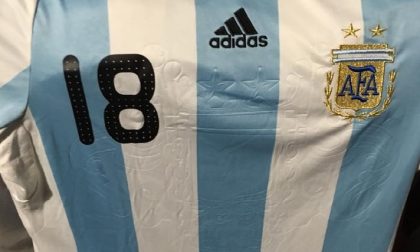Asta Messi la sua maglietta aiuterà la ricerca
