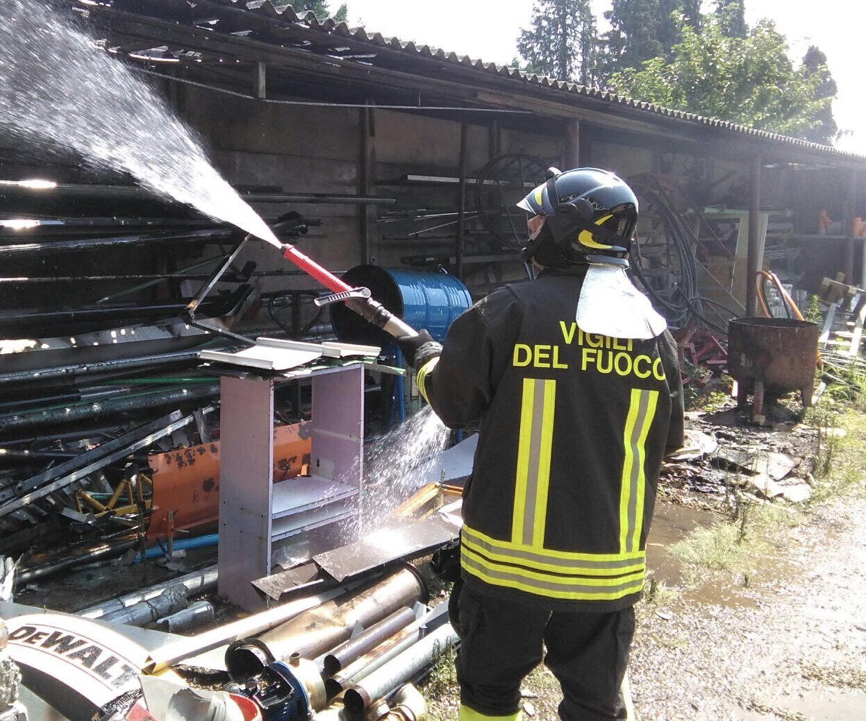 Maggiori risorse ai vigili del fuoco per intervenire sul lago