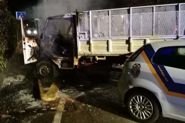 Rapina con speronamento di un’auto della Mondialpol