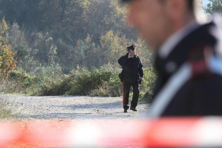 Passante trova cadavere a Colazza