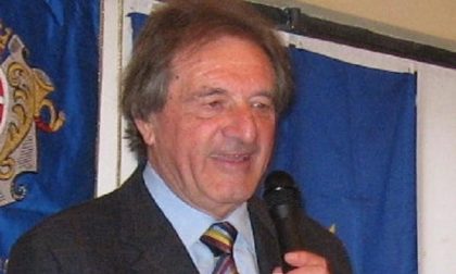 Ricco novembre al centro don Luciano Lilla a Santa Cristina